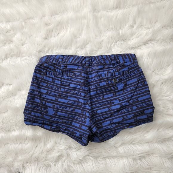 GAP WOMEN'S LOW RISE  SHORTS POCKETS SIZE 4 BLUE AND BLACK - Picture 2 of 4
